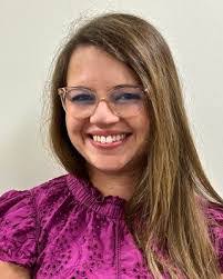 Gina Claxton's Instagram, Twitter & Facebook