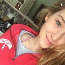 Julia Rioux (@Jrioux19)