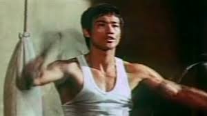 Movie review of bruce lee's seminal way of the dragon. The Way Of The Dragon Reviews Metacritic