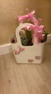 Fotoğraf ve yazılarla kişiye özel duvar saatleri bir tercih olabilir veya daha sade ve şık bir tasarım hoşlarına gidebilir. Hastaneye Bebek Gormeye Giderken E D Nin Elisi Evi Facebook