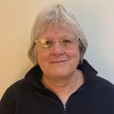 Ruth Simonson's Instagram, Twitter & Facebook