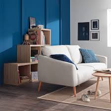 Assortit les nuances du bleu canard avec d'autres tons du bleu Salon Bleu 10 Idees Deco Pour Apporter De La Couleur Blog But