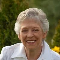 Anne Correll's Instagram, Twitter & Facebook