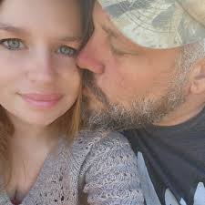 Where can teens meet teens over here? TIA