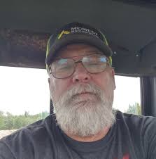 Anyone remember a guy by the name of Dick Hendershot from Hutchinson  Kansas... He was a good friend of my dad's and lost his life in a race car  in Salina Kansas.