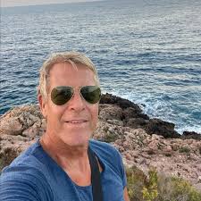 Patrick Visser (@pevisser) • Threads, Say more