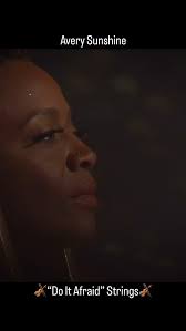 I love it when vocals, piano and strings support each other