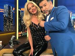 Η ζέτα μακρυπούλια αποκάλυψε τα ελαττώματα του μιχάλη χατζηγιάννη. Zeta Makrypoylia Ti Forese Sto The 2night Show