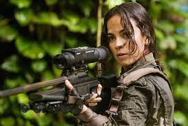 Just starting its 4th season, queen of the south proved to be a triumphant pivot for alice braga. Exclusive Alice Braga Talks Predators 10th Anniversary Comingsoon Net