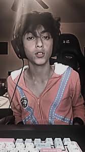 why did he make the Chad face at the end- @😾 #idk #edit #velocity  #aidanbaz #brattv #mani #txunamy #txunator #aesthetic #idkbro #euphoria