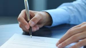 Principalele documente de care este nevoie la vanzarea unei locuinte sunt : Acte Necesare La Vanzarea Si Cumpararea De Apartamente