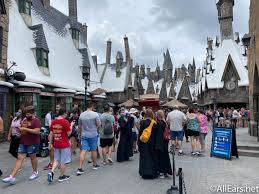 How Are The Crowds At Universal Orlando Vs Disney World Allears Net