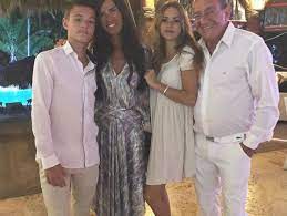 Sur instagram, sa femme nathalie marquay a. Jean Pierre Pernaut Et Nathalie Marquay Une Rare Photo De Tele Star