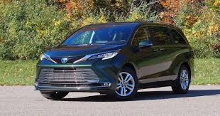 Edmunds also has toyota sienna pricing, mpg, specs, pictures, safety features, consumer reviews and more. 2021 Toyota Sienna First Drive Review Minivan Versatility Economy Car Efficiency Roadshow