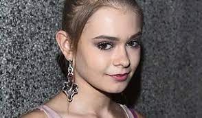 Julia wróblewska już po ślubie? Julia Wroblewska W Bikini I Pelnym Makijazu Wyglada Na Swoj Wiek Wp Gwiazdy