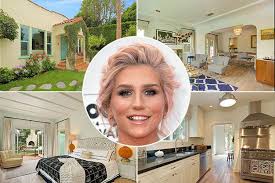 Inside Kesha S 1 85 Million Venice Beach Bungalow Celebuzz Celebrity Houses Venice Beach Beach Bungalows