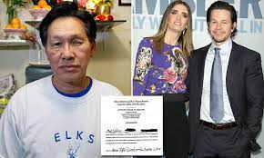 Mời các bạn đón đọc các bài viết về thanh. Mark Wahlberg Gets Pardon From The Only Person Who Matters The Victim Johnny Trinh Daily Mail Online