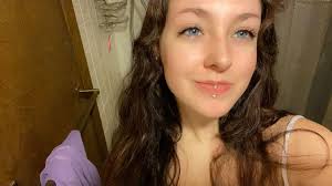 hi friends! i get paid next week and i got myself into an appointment for a  new piercing that weekend. what piercings do you think would fit my face  the best? thank