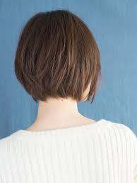 大人フェミンな前下がりひし形ショートヘアで小顔に ショート ビューティーboxヘアカタログ ショートのヘアスタイル ヘアカット ヘアスタイル