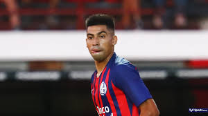 He was a member of the venezuelan national selection of soccer when he was 13 years of age (minor leagues). 8nm Huyde9atsm