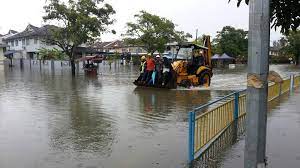 Keadaan banjir di pulau pinang : Larian Dibatalkan Kerana Banjir Di Pulau Pinang
