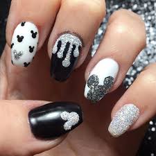 Pinterest Kristinabadley Instagram Kristina Badley In 2020 Disneyland Nails Mickey Nails Disney Acrylic Nails