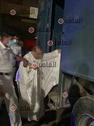 ألقت الأجهزة الأمنية اليوم القبض على رجل الأعمال حسن راتب تنفيذا لقرار النيابة العامة بضبطه، بعدما كشفت التحقيقات التى تجريها سلطات التحقيق مع النائب البرلمانى السابق علاء حسانين الشهير بنائب الجن والعفاريت، أن راتب متهم بتمويل علاء حسانين. Efkv3uzniok5sm