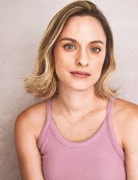 Lisa Duva's Instagram, Twitter & Facebook