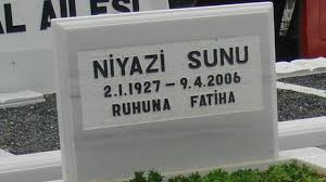 Bu konudaki delilleri ise, efendimiz'in kabirlere yazı yazmayı yasaklayan ifadeleridir. Tekli Mermer Mezar Tasi Bas Tasi Modelleri 400 Tl