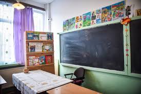 Mai multe clase înseamnă că școlile vor avea program și după masă. Nicolae Iorga Regina Maria È™i I L Caragiale Printre Cele Mai CÄƒutate È™coli Din Sibiu