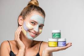 Bellezza e smartworking: le maschere Freshly Cosmetics da fare a casa