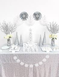 Pleasing winter wonderland decoration ideas with snowflakes. Easy Ideas For An Amazing Winter Wonderland Baby Shower Tulamama