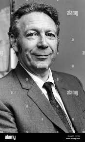 Geoffrey Goodman's Instagram, Twitter & Facebook