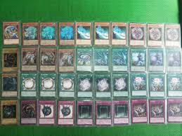 61 760 просмотров 61 тыс. Yugioh Dark Magician Deck For Sale Hobbies Toys Toys Games On Carousell