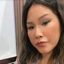 Help! Surprise party plans derailed 😅 Posting anonymously because my  husband is in this group 👀. I'm planning a surprise party for his big  birthday and already invited about 30 of his