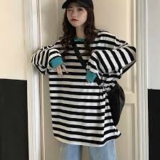 Oversized Tshirt Outfit Oversized Tshirt Outfit Korean Style Oversized Tsh Cute Outfits Tshirt Outfits Outfits With Leggings Casual Tshirt Outfit