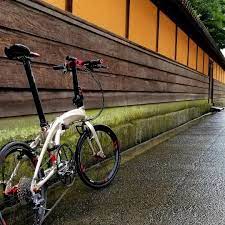 さだ di instagram 雨 路地裏 自転車 小径車 ミニベロ 折りたたみ自転車 ポタリング 自転車のある風景 チャリでブー スマホ越しの私の世界 bicycle minivelo pottering foldingbike ternbicycles