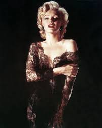 بالصور هيفا وهبي تنافس مارلين مونرو بلقطات الإغراء والأنوثة Marilyn Monroe Photos Marilyn Monroe Marilyn Monroe Gif