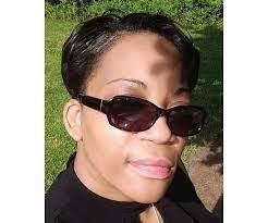 Alexis Sellers's Instagram, Twitter & Facebook