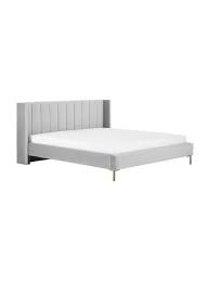 Metallbett 200x200 120x200 futonbett polsterbett mit bettkasten 200 x 200 metallbett 140x200 weiss gunstige runde betten 1 boxspringbett bettfedern bett. Bett Online Kaufen Westwingnow