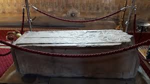 Obiective turistice importante in targoviste si imprejurimi. La Curtea De Arges Cetatea Poienari Si Tutana Tara Dacilor