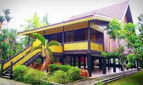 Dikutip dari buku 'cerita rakyat dari jawa tengah' karya james danandjaja cerita rakyat timun timun mas pun selamat dan kembali ke rumahnya. 35 Gambar Rumah Adat Indonesia Beserta Penjelasannya Broonet