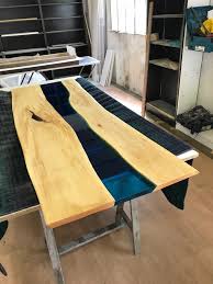 Plateau De Table Resine Epoxy Tilleul Teinte Avec Huile De Tung Et Cire Huile De Tung Plateau De Table Resine Epoxy