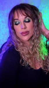 Maquillándome con audios divertidos de Lour 🤣💜