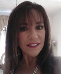 Denise Ewart's Instagram, Twitter & Facebook