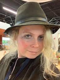 I forgot my old bay can😂 Edit: The first picture was a selfie here's a  better one