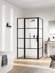 douchewand met zwart frame badkamer badkamerideeen douche scherm