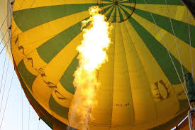 fly in the hot air balloon