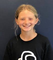 Stephanie Beason's Instagram, Twitter & Facebook