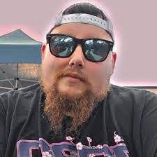 Wayne Wittrock's Instagram, Twitter & Facebook